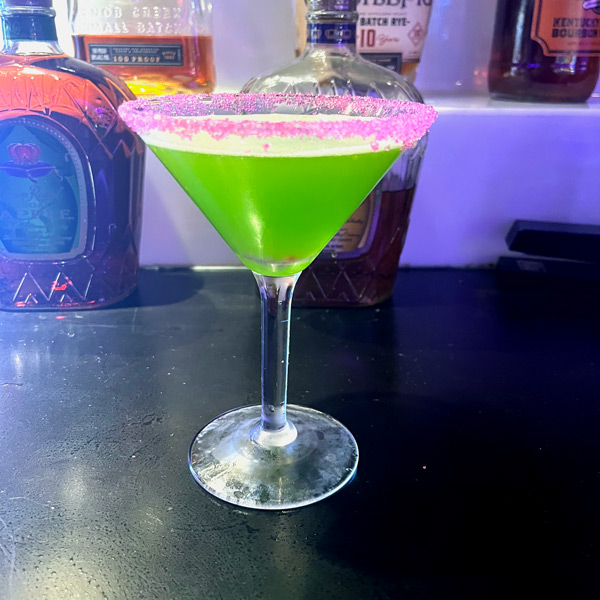 holiday themed pop up bar drink
