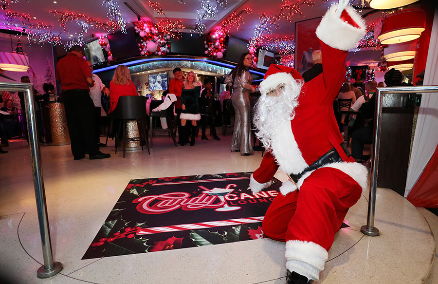 candy cane lounge holiday christmas pop up bar atlantic city resorts casino