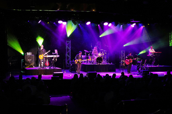 the hit men concert
